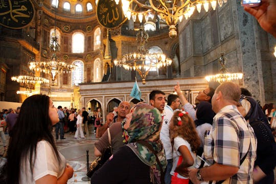 Istanbul: visita guidata alla Basilica di Santa Sofia, alla Moschea Blu e al Gran Bazar