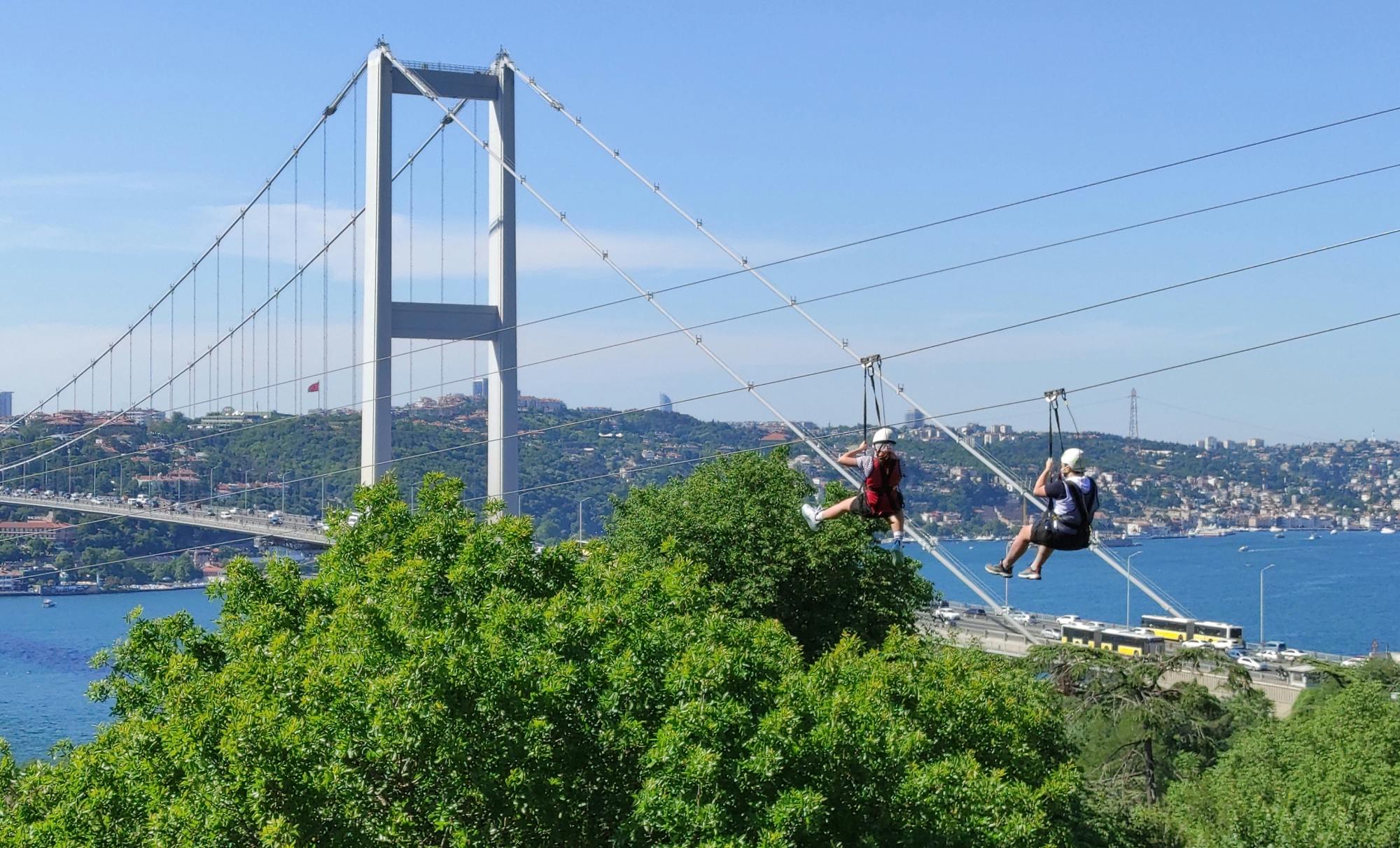 Zipline-Eintritt in Istanbul mit Blick auf den Bosporus