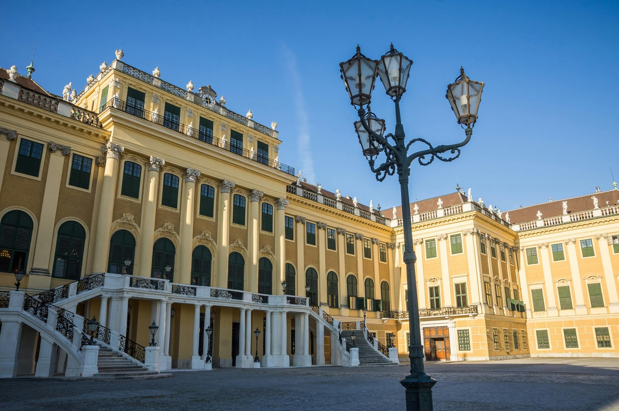 Tour pelo palácio depois do horário de expediente e concerto no Schönbrunn em Viena