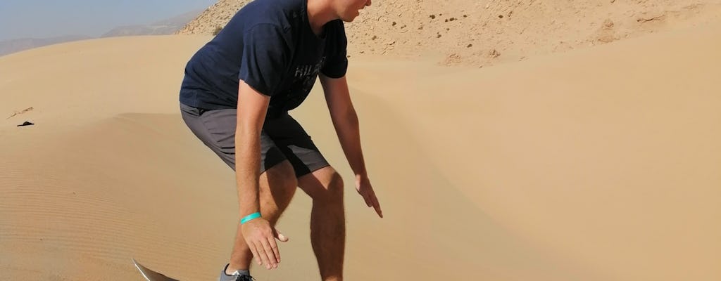 Experiencia guiada de sandboarding desde Agadir.