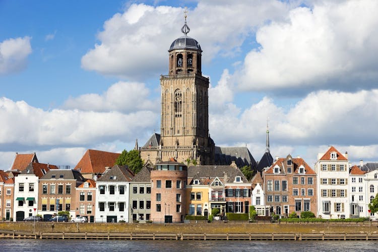 Self-guided audio tour through Bergkwartier and Brinks in Deventer