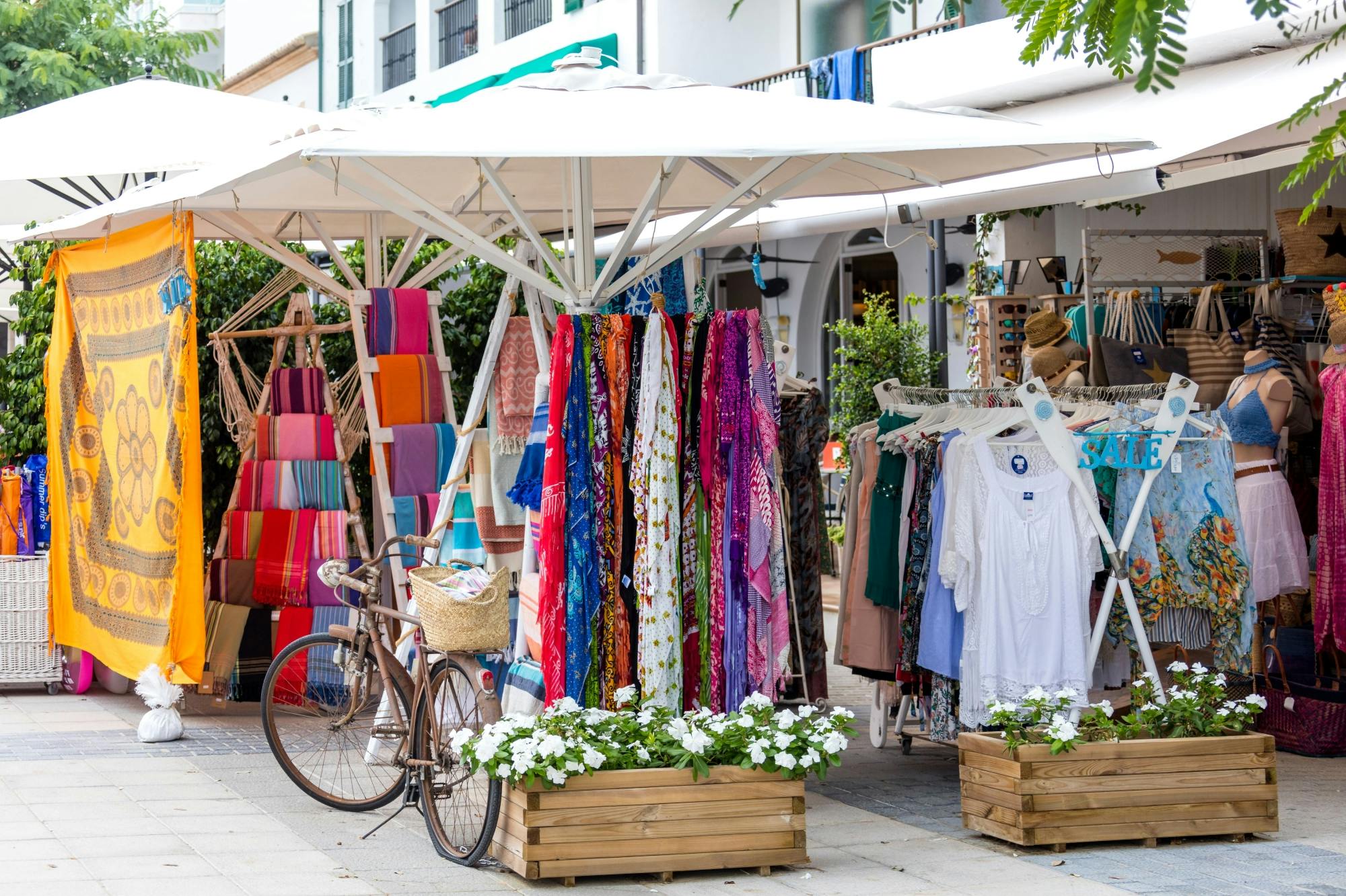 Farmers' Market and Formentor Tour from South of Majorca