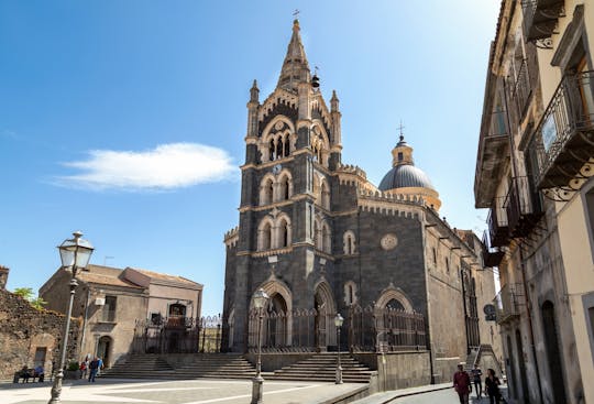 Mercado y cata de vinos de Randazzo