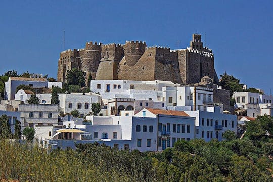 Kloster-, Höhlen- und Strand-Privatfahrt in Patmos