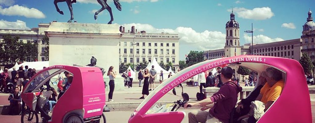 1 or 2-hour historical pedicab tour of Lyon