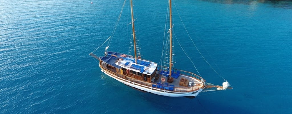 Crystal sea cruise from Ayia Napa and Protaras
