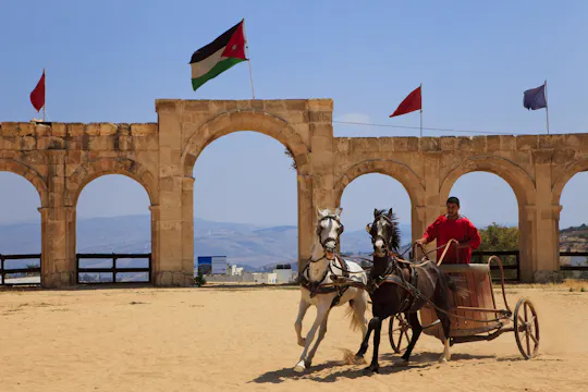 Besichtigung der antiken Burg Jerash und Ajloun vom Toten Meer aus