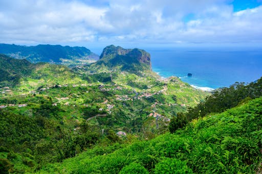 East Madeira VIP Tour with Local Lunch and Levada Walk