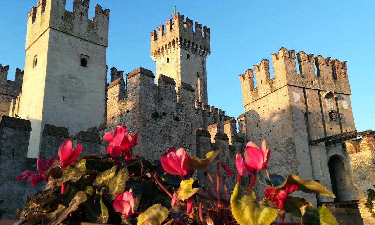 Tour di un'intera giornata a Verona e al Lago di Garda con partenza da Padova