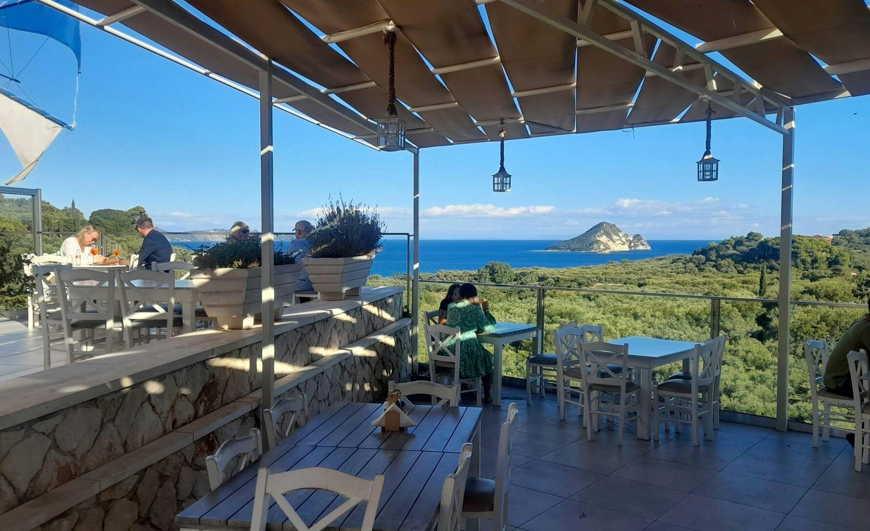 Photoshoot Tour of Zante with Professional Photographer