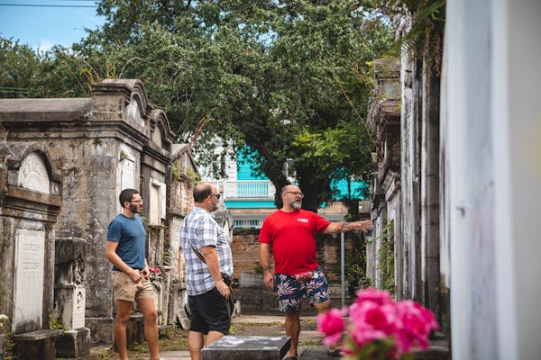 Excursão a pé guiada para grupos pequenos no New Orleans Garden District