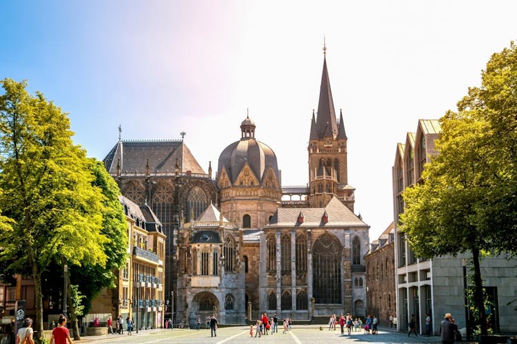 24-hour Aachen hop-on hop-off bus tour