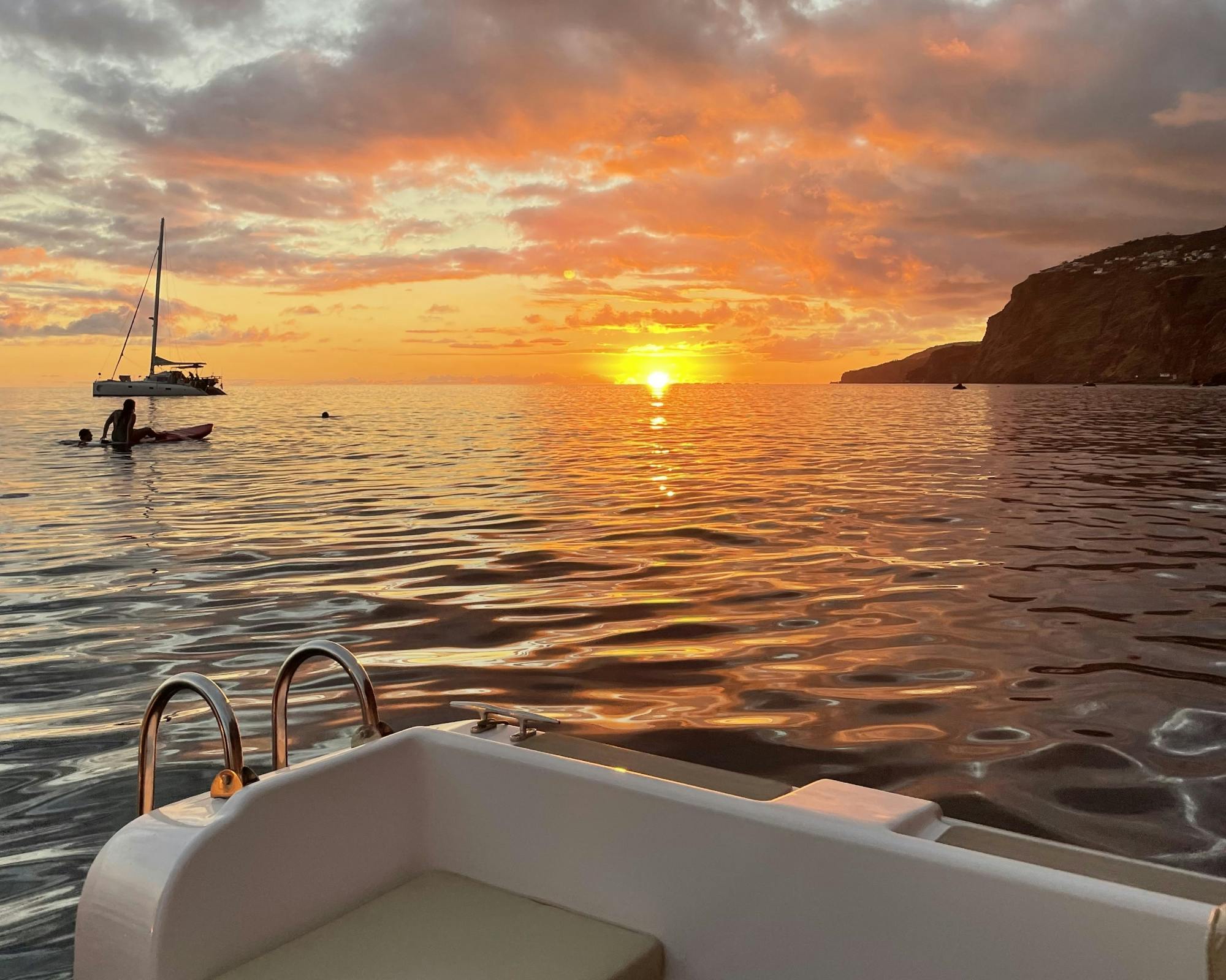 Zonsondergangervaring vanuit Funchal