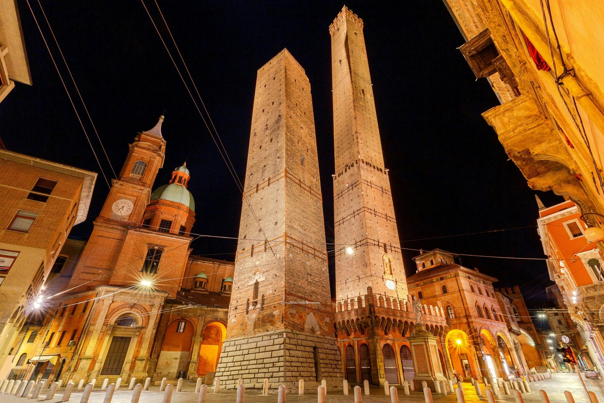 Private food and wine tour of Bologna by night Musement