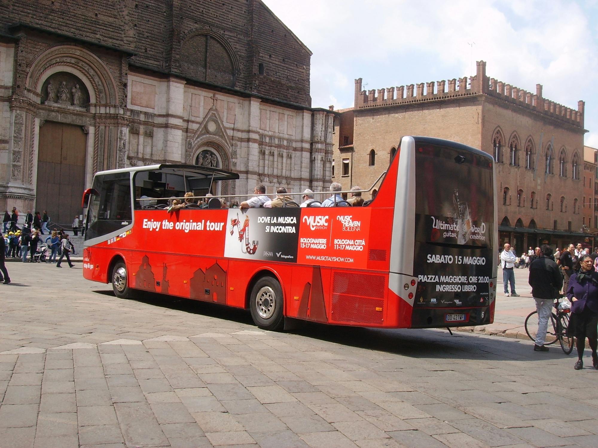 Bologna City Red Bus tour and tasting of local products Musement