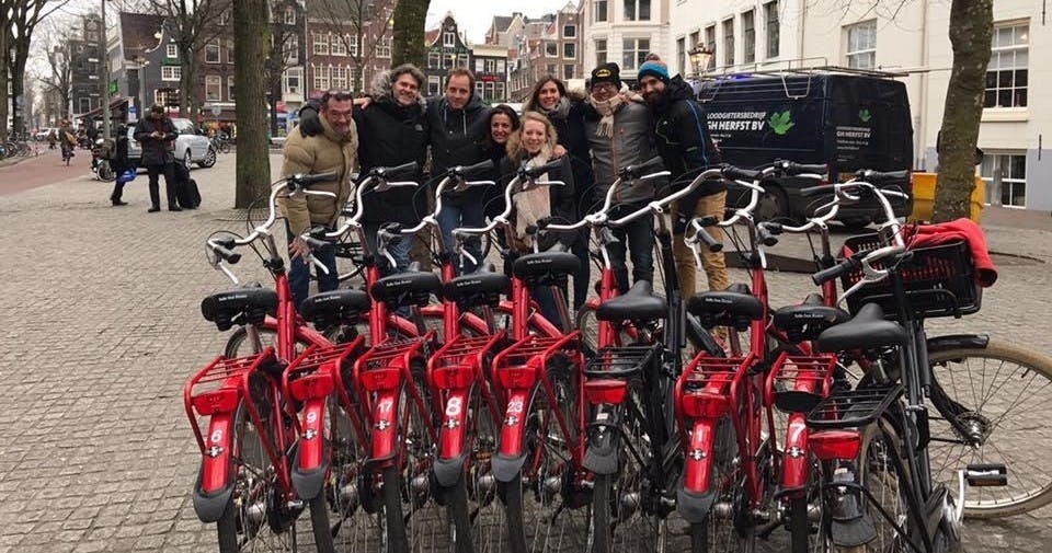 Alquiler de bicicletas de 4 días en Ámsterdam con café de bienvenida