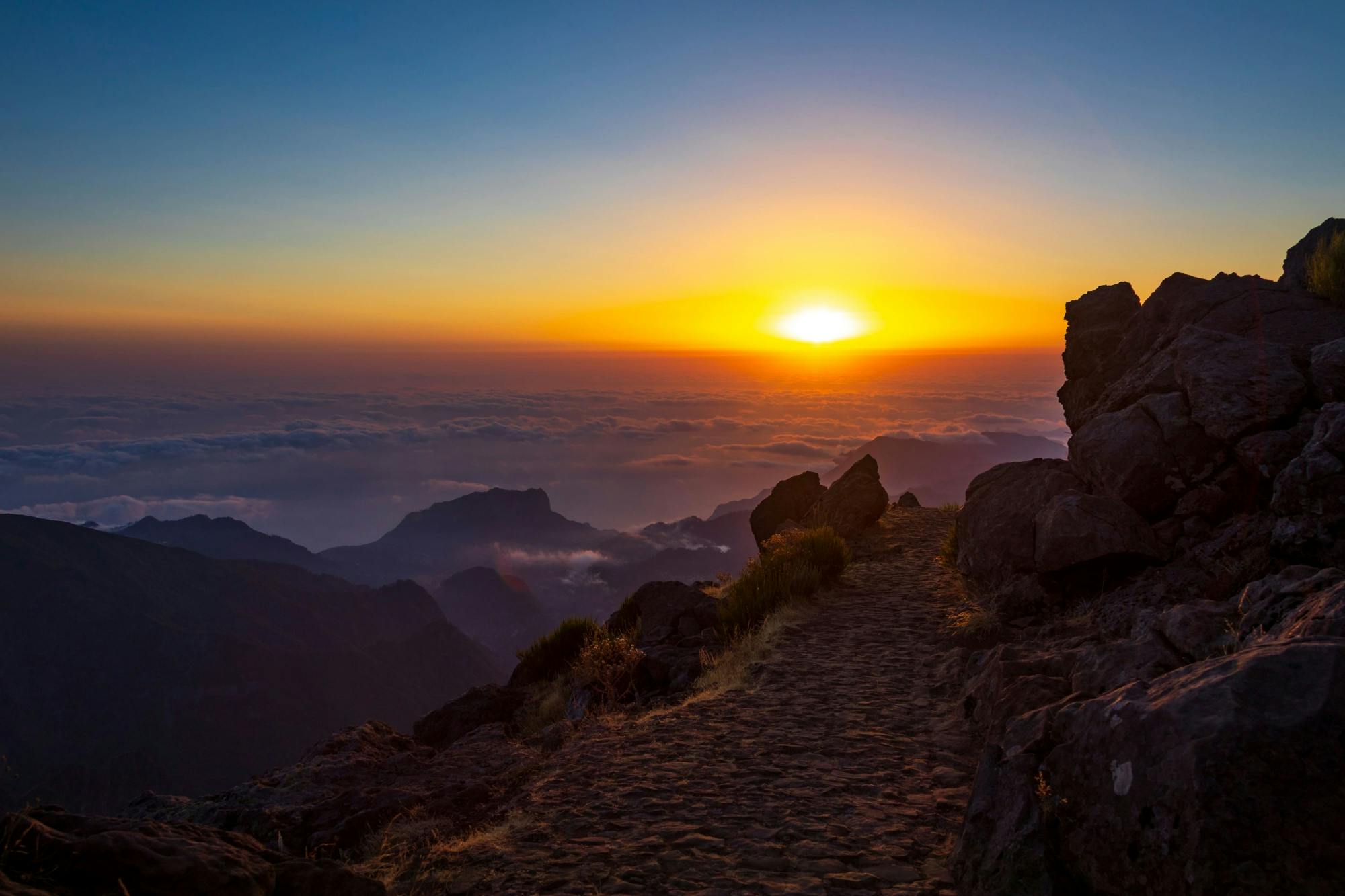 Pico do Arieiro i soloppgangen