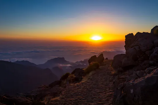 Excursión al amanecer en el Pico do Arieiro con desayuno local