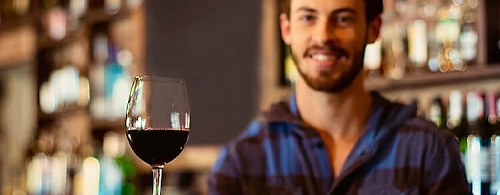 Small-group nightlife tour of Athens with wine tasting