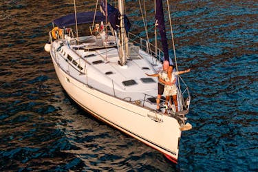 Esperienza di navigazione pomeridiana con charter privato da Puerto de Mogan