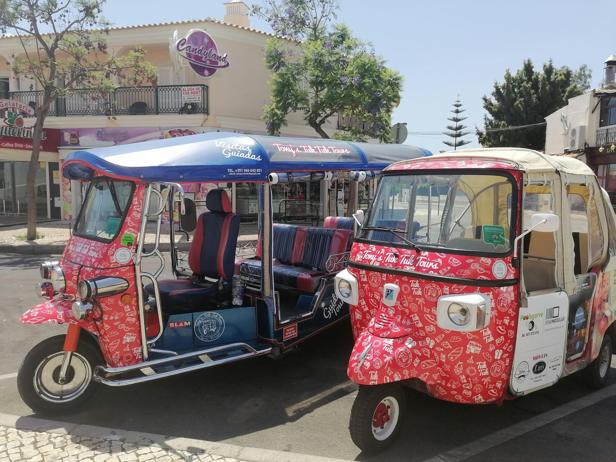 2-hour guided tour by Tuk Tuk to experience Albufeira like a local
