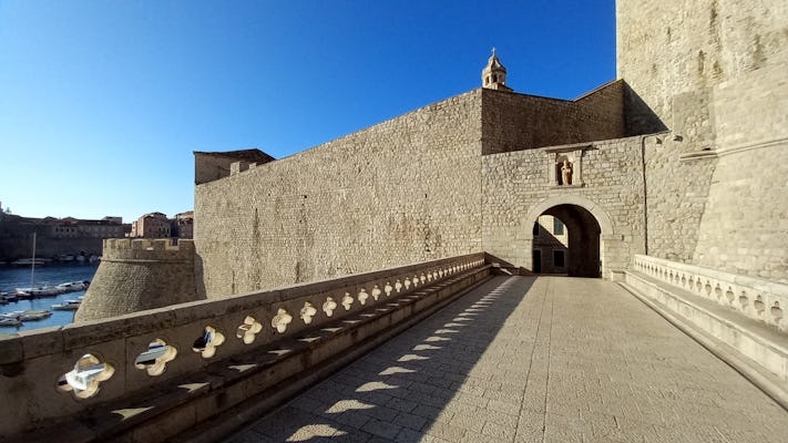 Rundgang durch die Stadtmauer von Dubrovnik in kleiner Gruppe
