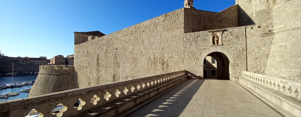 Rundgang durch die Stadtmauer von Dubrovnik in kleiner Gruppe