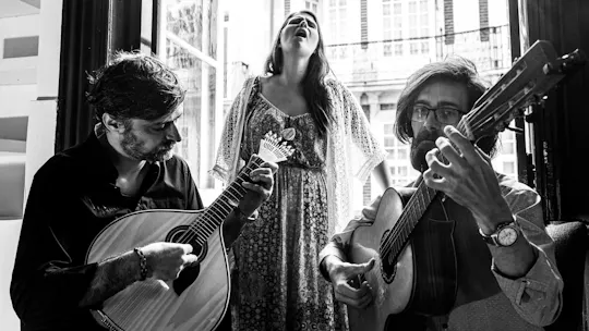 Występ fado na żywo z winem porto
