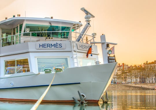 Crucero con cena en Lyon en el barco restaurante Hermès