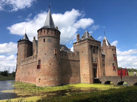 Amsterdam castle and Utrecht city private tour