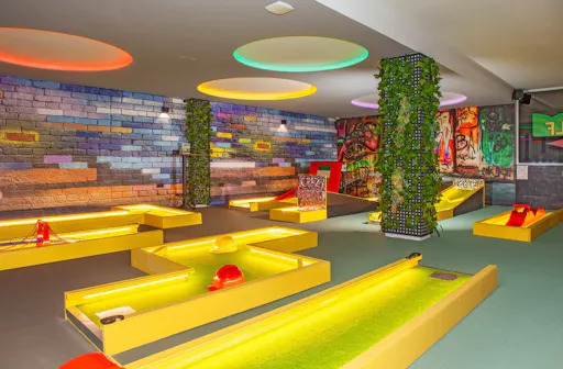 Indoor Crazy Minigolf in Puerto del Carmen