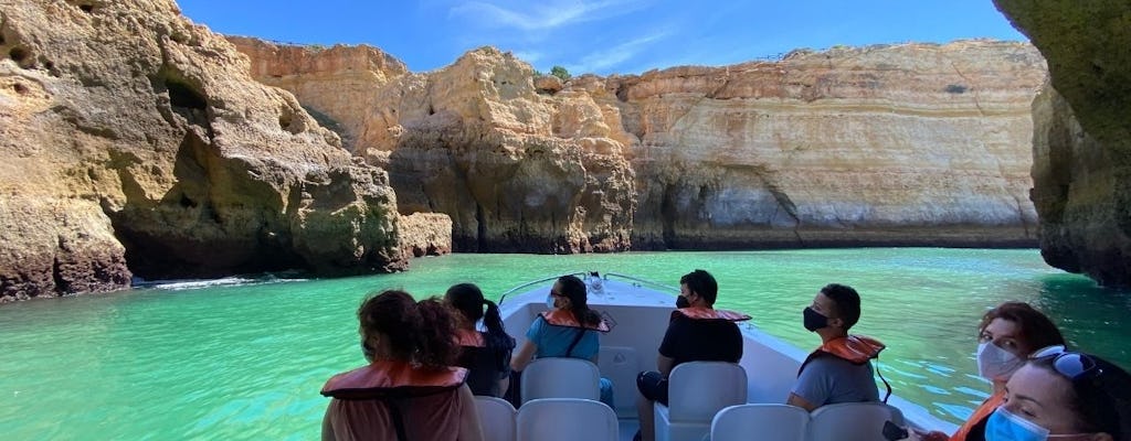 Wycieczka łodzią po jaskiniach Benagil