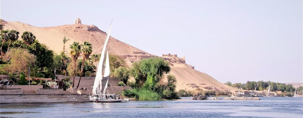 Passeio de felucca pelos pontos turísticos de Aswan, incluindo almoço núbio