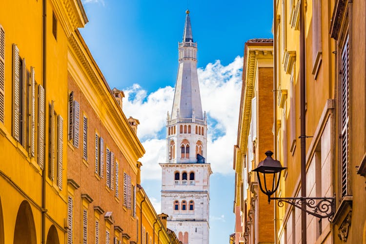 Modena private foodie walking tour with lunch