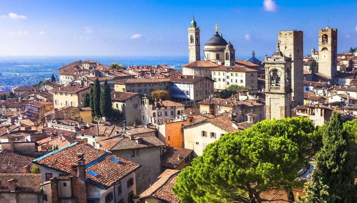 Privéwandeling door Bergamo door het stadscentrum en Città Alta