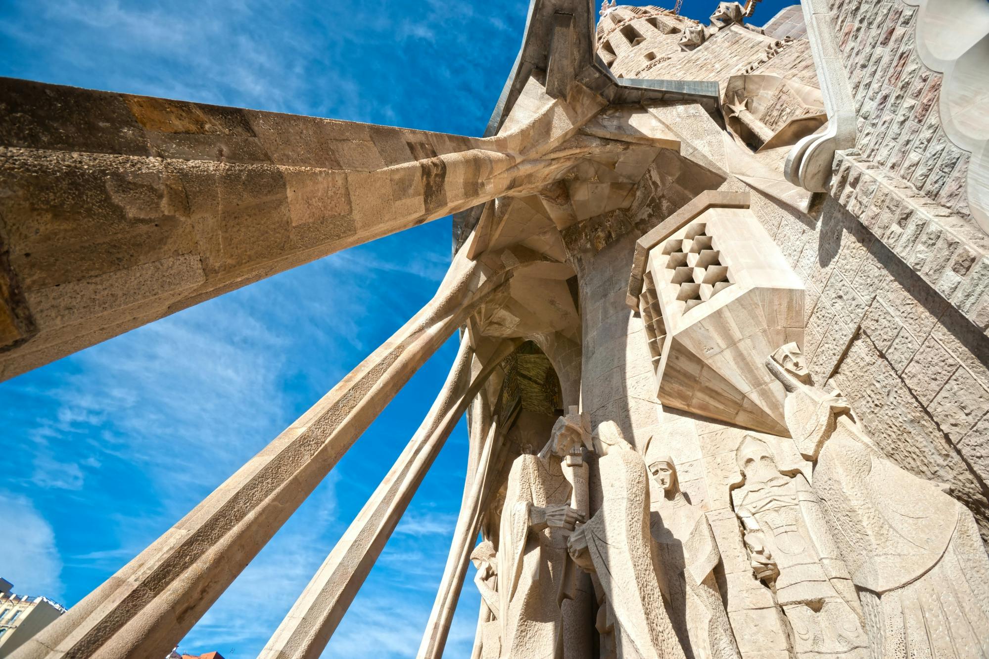 Billets coupe-file pour la Sagrada Familia avec visite guidée