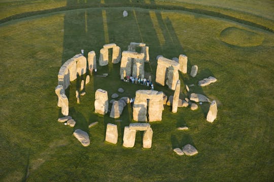 Stonehenge guided morning tour with special access pass