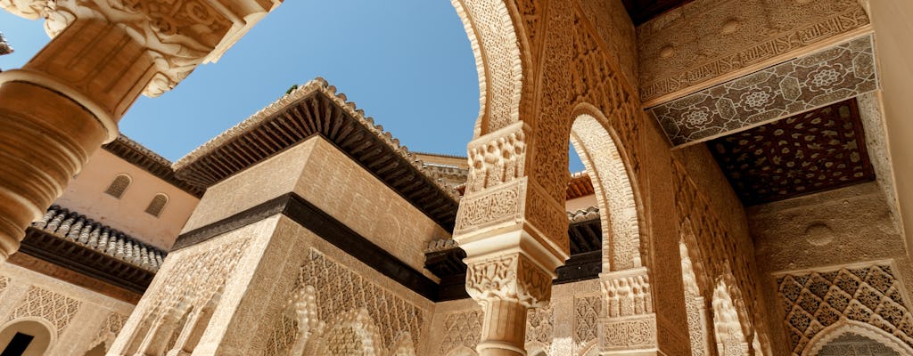 Tour privado pelos segredos de Alhambra com entrada sem fila