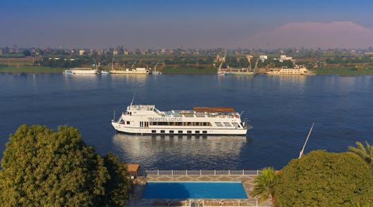 Visite guidée de Louxor au départ d'Hurghada avec croisière sur le Nil et déjeuner