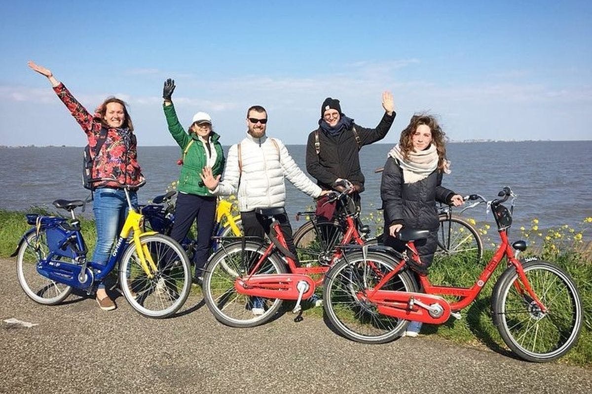 Ganztägige private geführte Fahrradtour durch die Landschaft von Amsterdam
