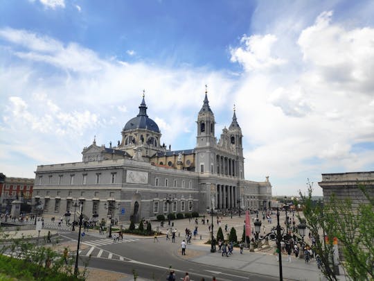 Madrid's mysteries guided tour