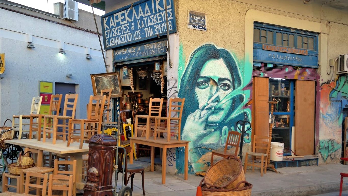 Excursão autoguiada pela arte de rua Psyri em Atenas