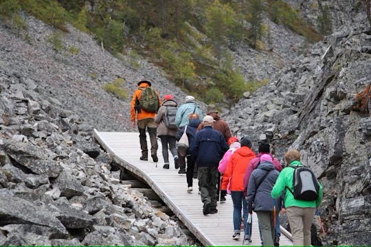 Caminhada nórdica com guia local