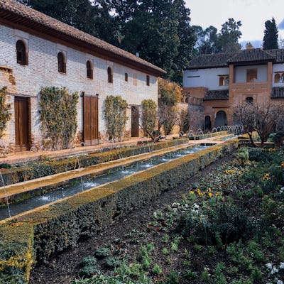 Kompletter Alhambra-Besuch mit Audioguide und City Card