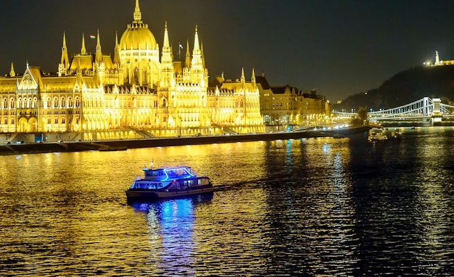 Abendliche Flusskreuzfahrt in Budapest mit Klavierkonzert und Cocktail
