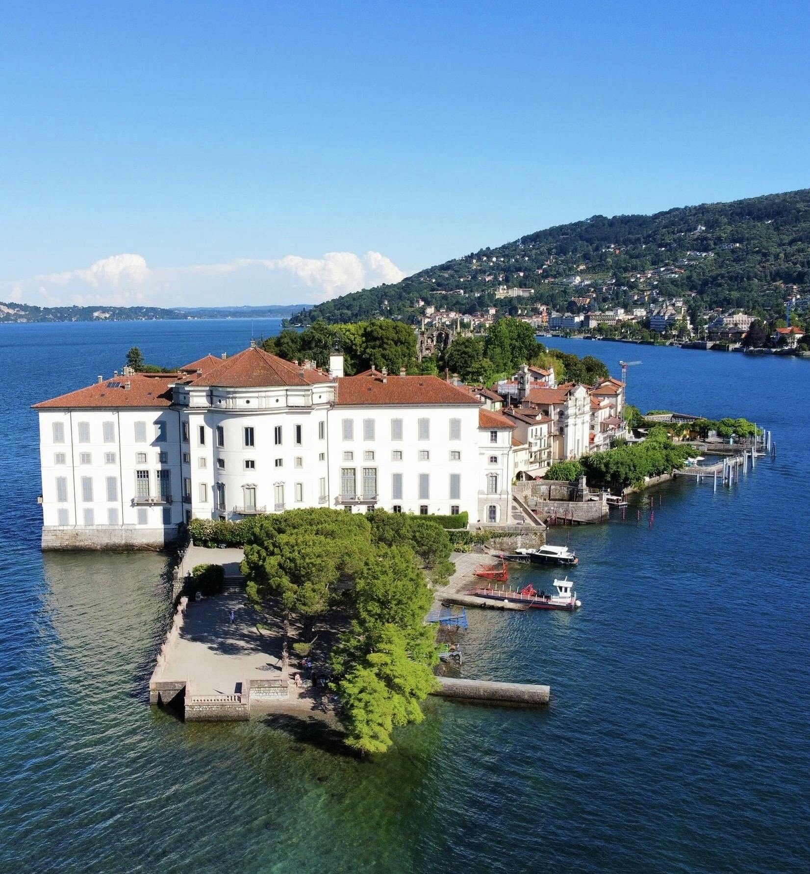 Isola Bella hop-on hop-off boat tour from Stresa