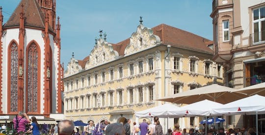 Würzburg guided city tour with local wine present