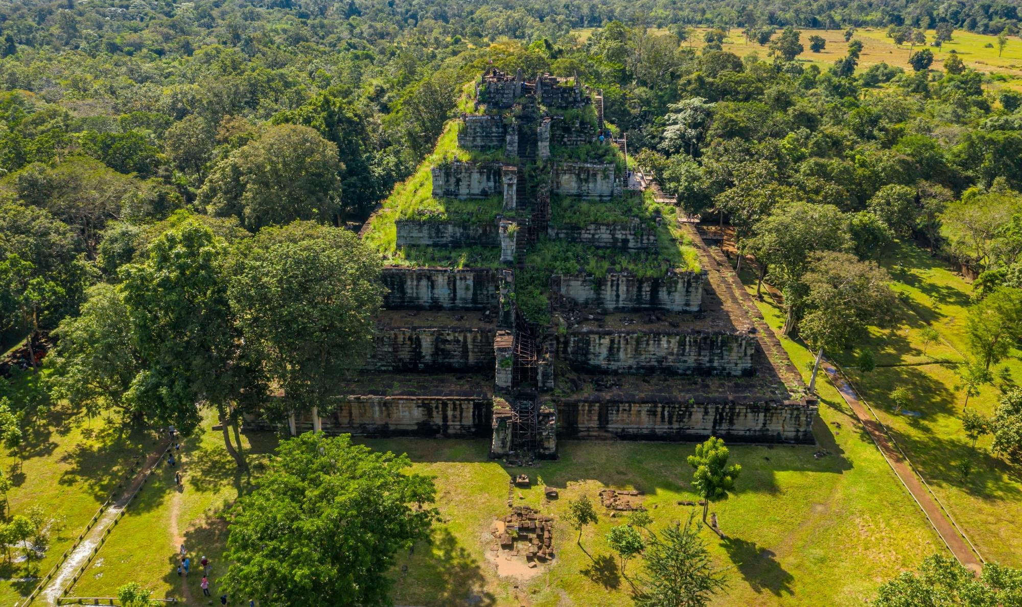 Siem Reap full day tour of Koh Ker and Beng Mealea with pickup