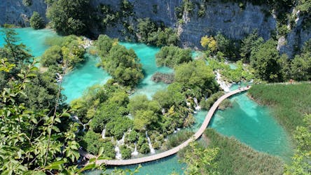 Excursão aos lagos Plitvice com transfer Split-Zagreb