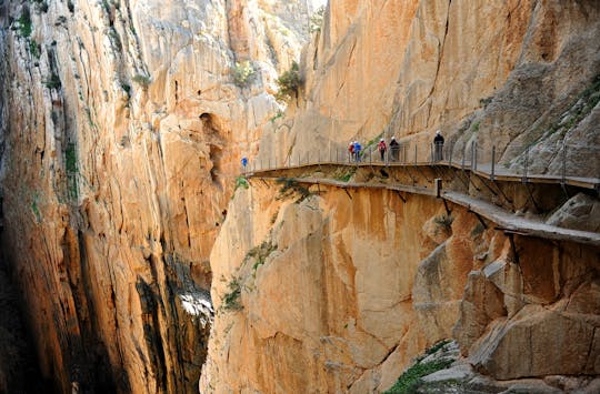 Wycieczka z przewodnikiem Caminito del Rey z transferem z Malagi